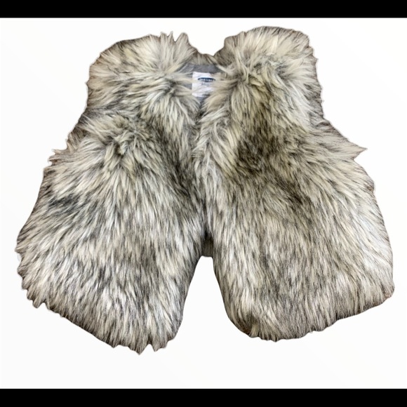 OLD NAVY Faux Fur Vest With Button Enclosure Ivory/Grey Mix Girls Age 4T - Picture 6 of 11